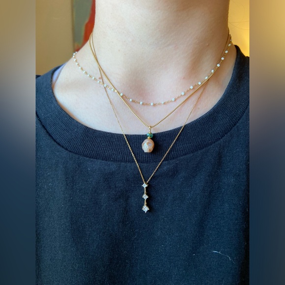 Delicate Triple Diamond Pendant - 10k Gold - Picture 6 of 7